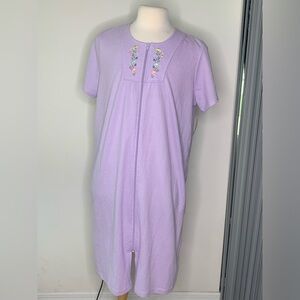 Pink K Robe zipper down pockets short sleeves embroidered flowers plus size 1x